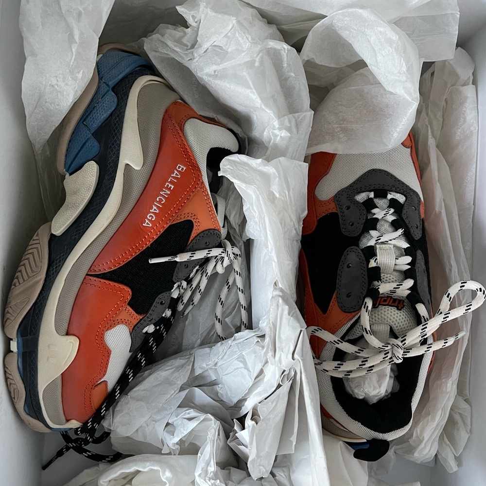 BALENCIAGA Triple S Sneakers | Size 39